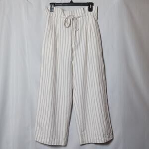 CLUB MONACO Women's White/Gray Stripe Paper Bag Style Crop Pants. 8